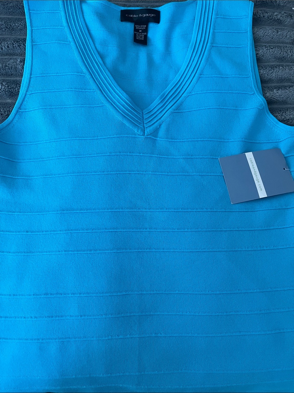 Cable & Gauge Turquoise V-Neck Ribbed Tank Top - Picture 2 of 5